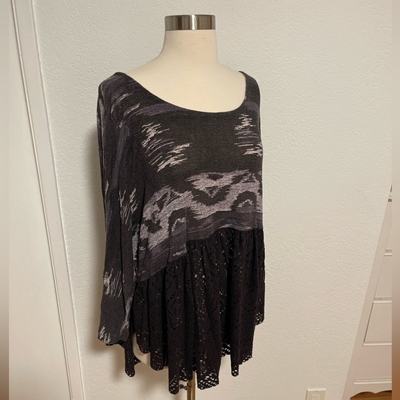 Free People 3/4 sleeve shirt - Picture 2 of 7
